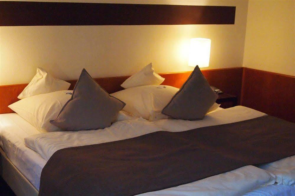 Tide Hotel Wilhelmshaven Exteriör bild